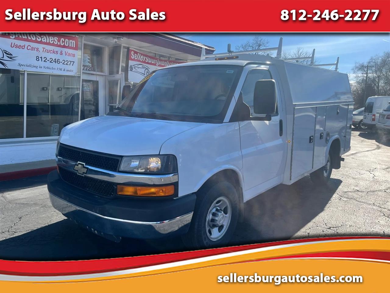 2016 Chevrolet Express Cutaway Van 2D