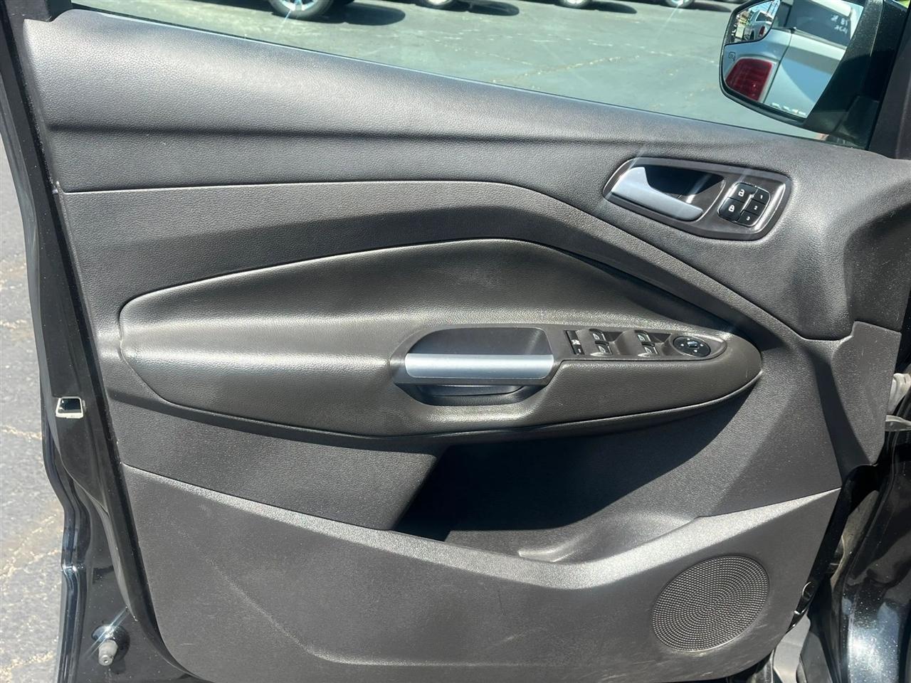 Ford Escape  2013