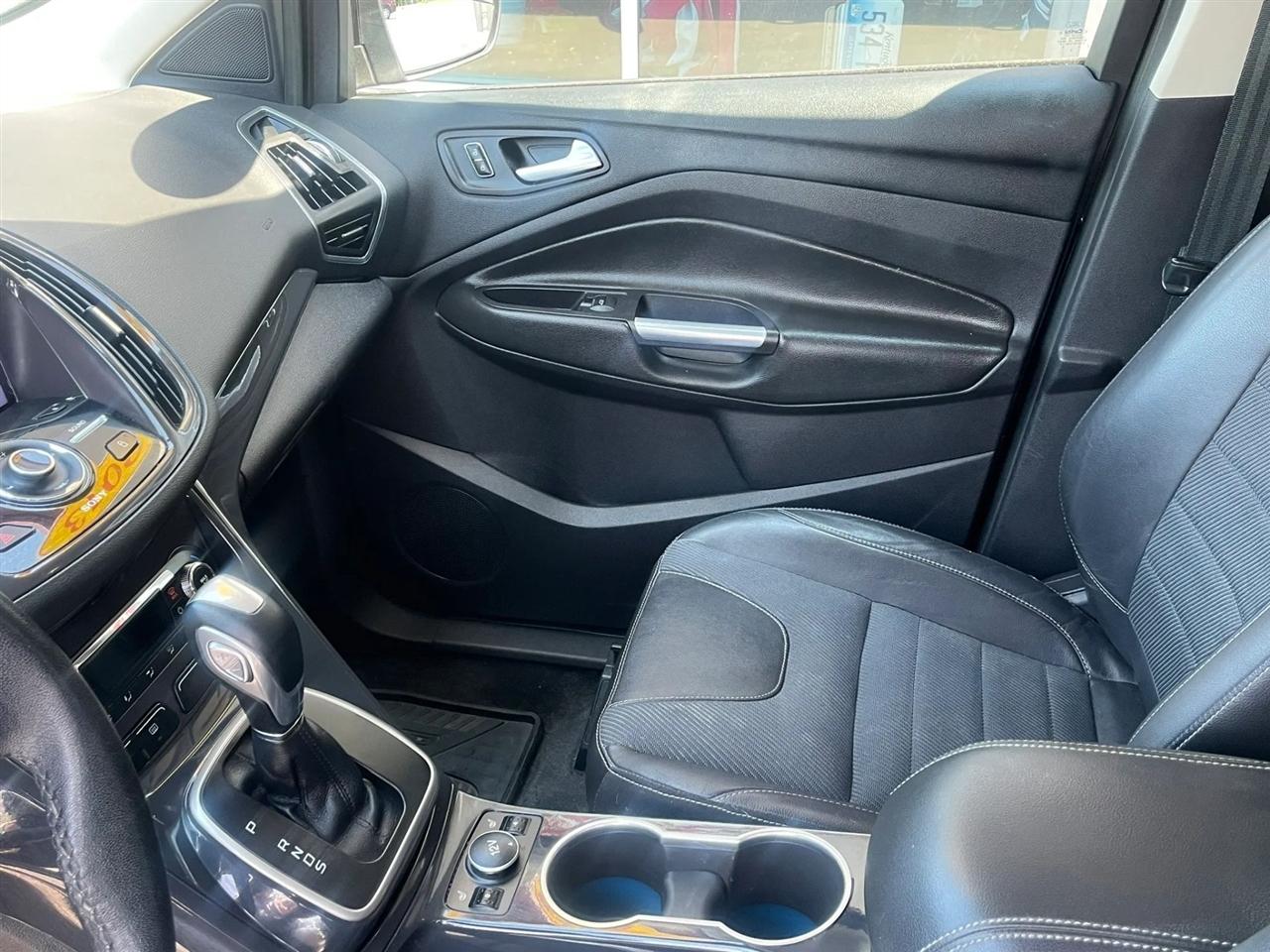 Ford Escape  2013