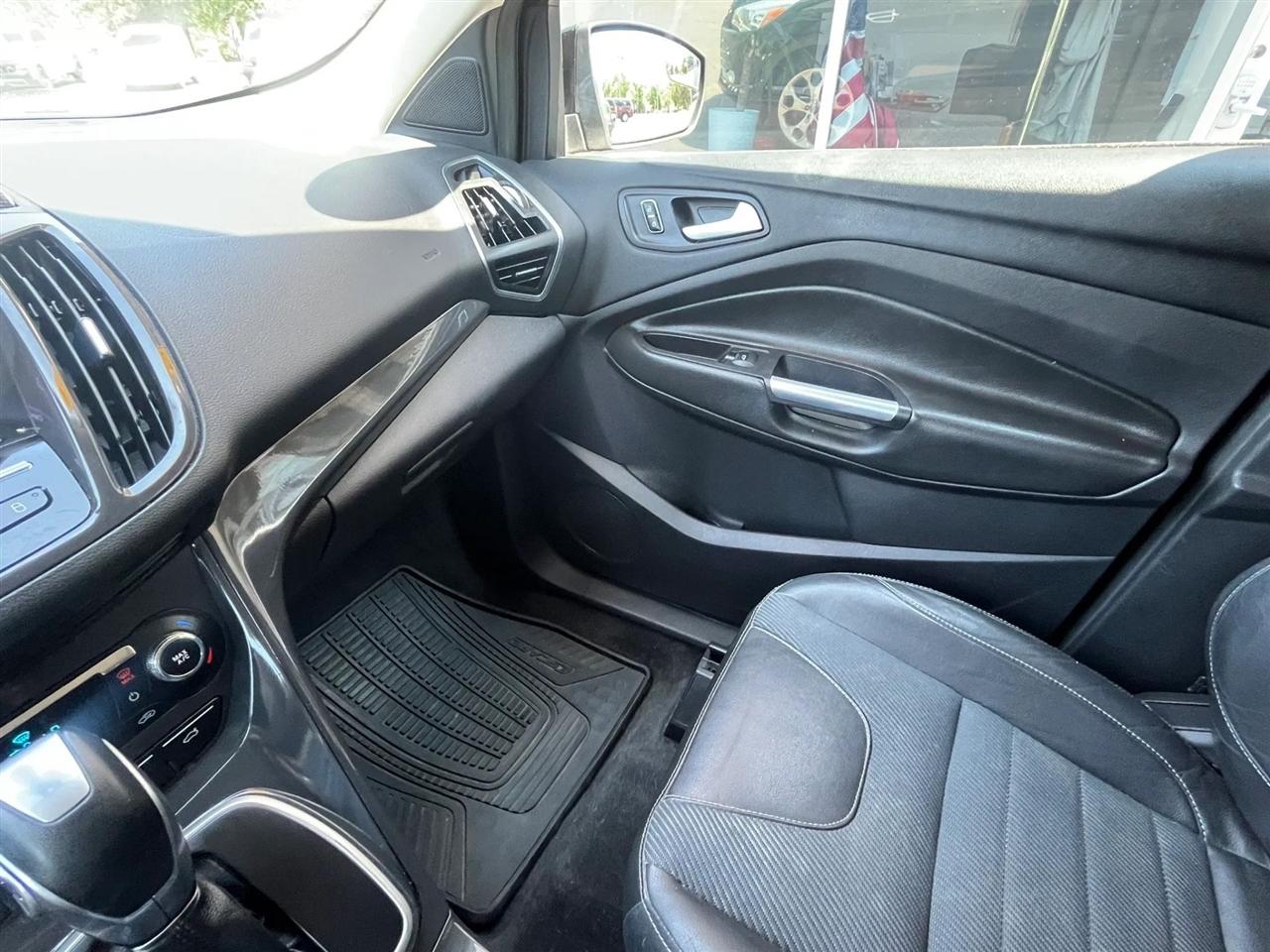 Ford Escape  2013