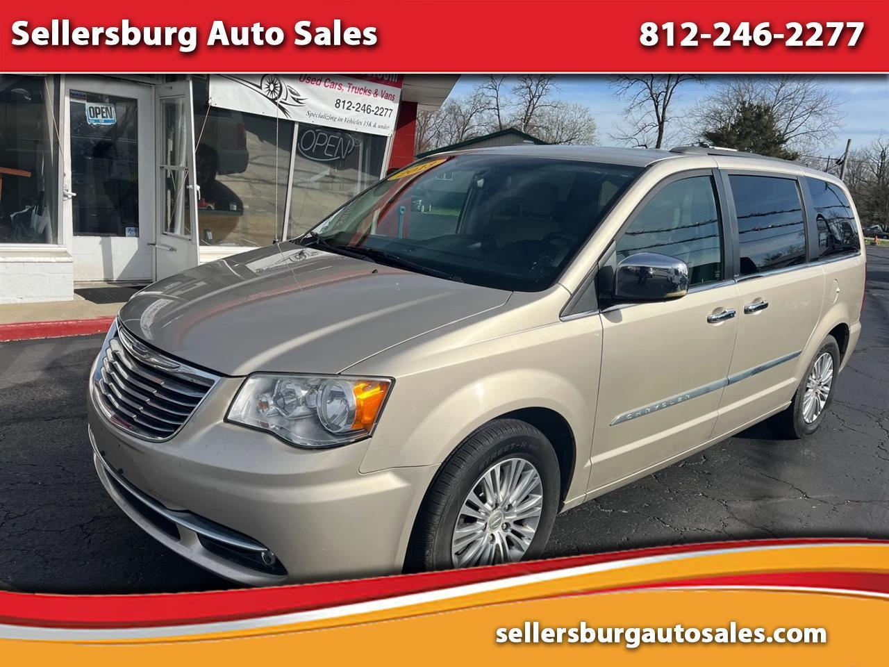 2013 Chrysler Town & Country Touring-L Minivan 4D