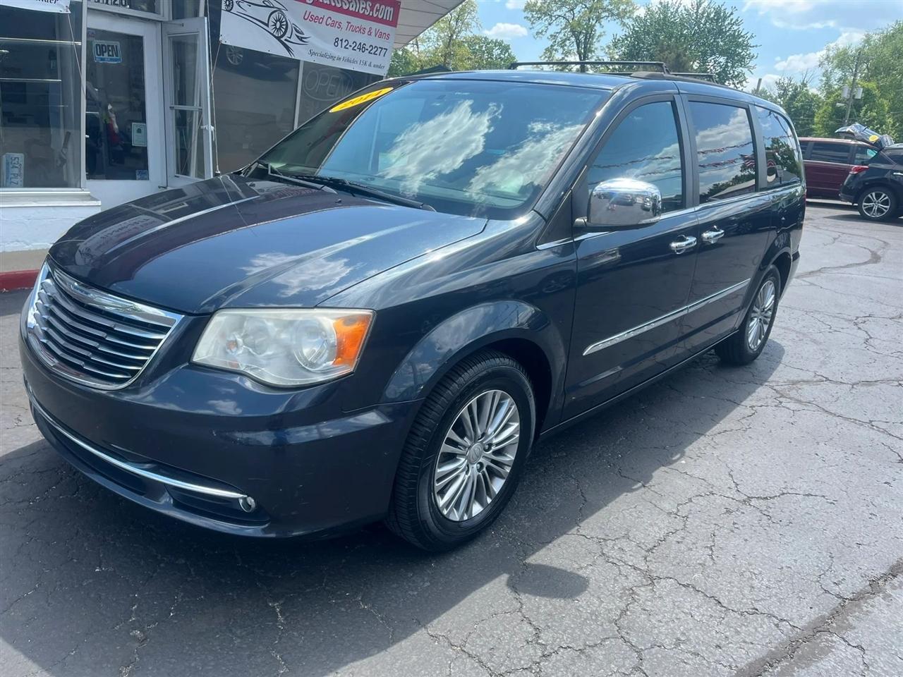 Chrysler Town & Country  2014