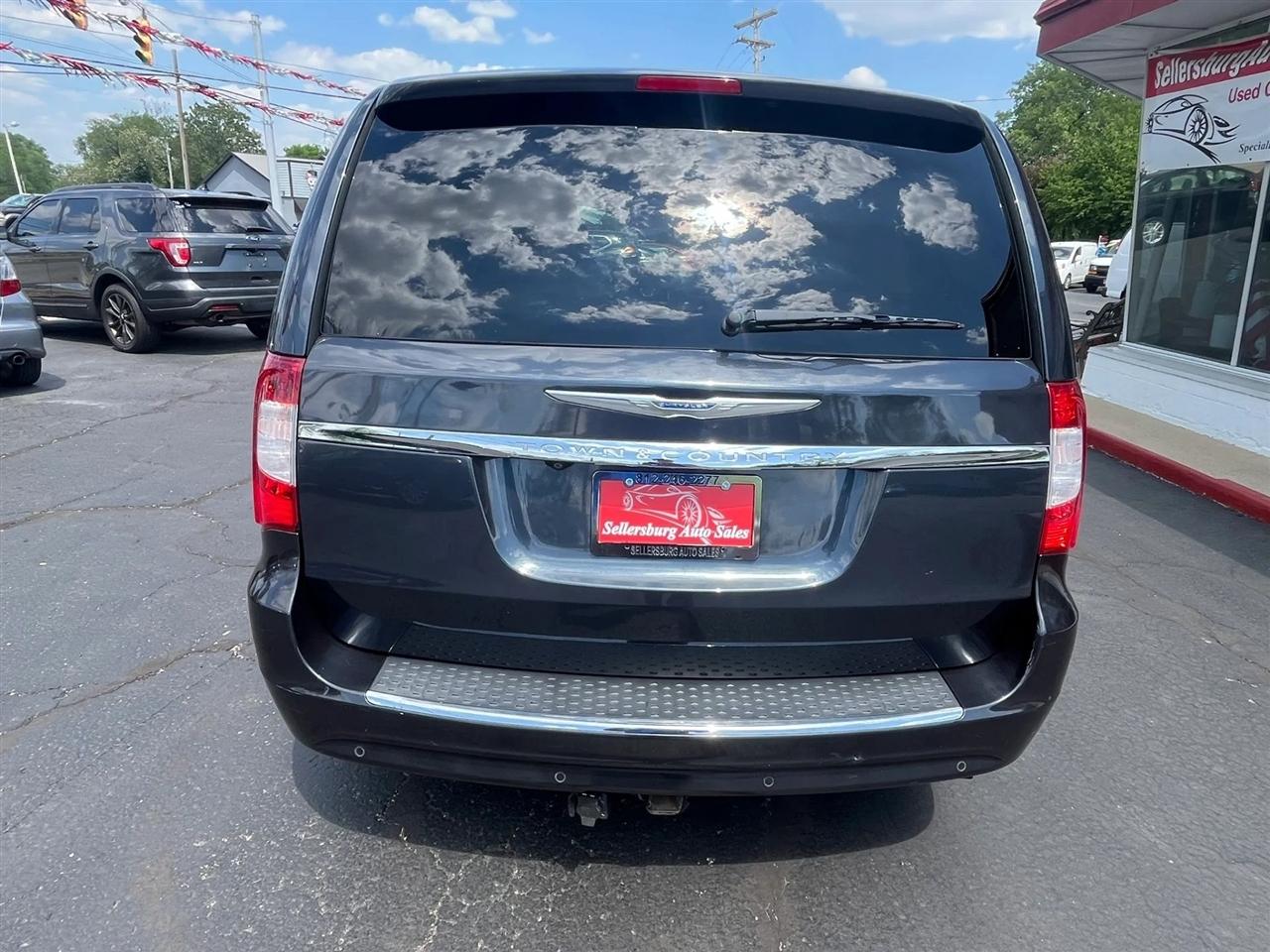 Chrysler Town & Country  2014