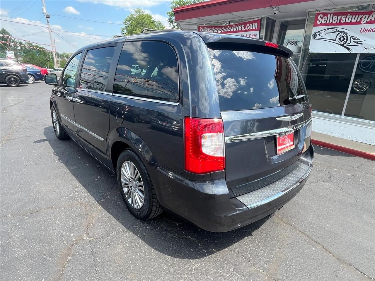 Chrysler Town & Country  2014