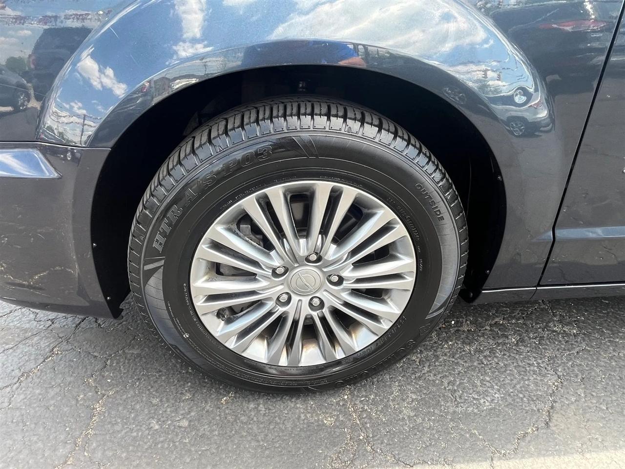 Chrysler Town & Country  2014