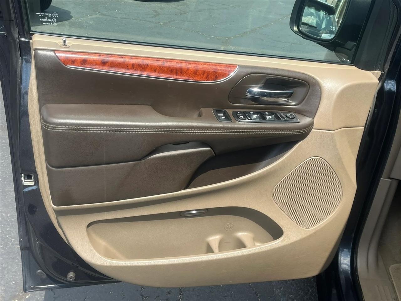 Chrysler Town & Country  2014