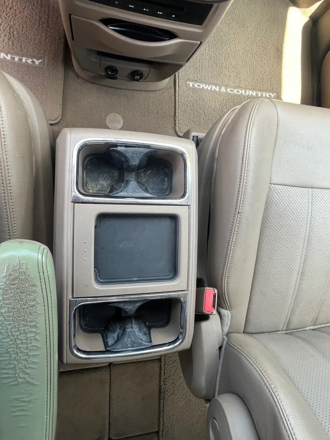 Chrysler Town & Country  2014