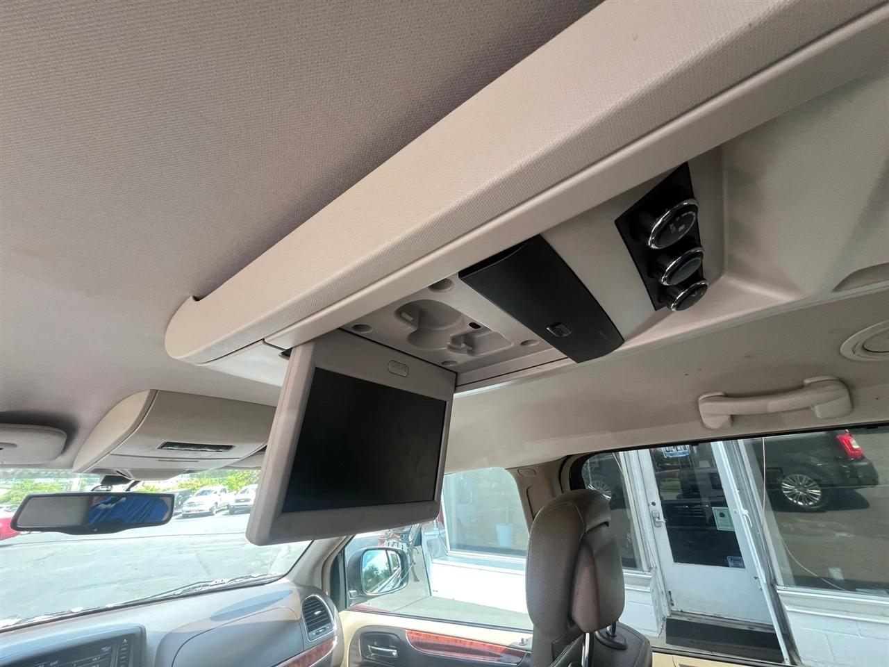 Chrysler Town & Country  2014