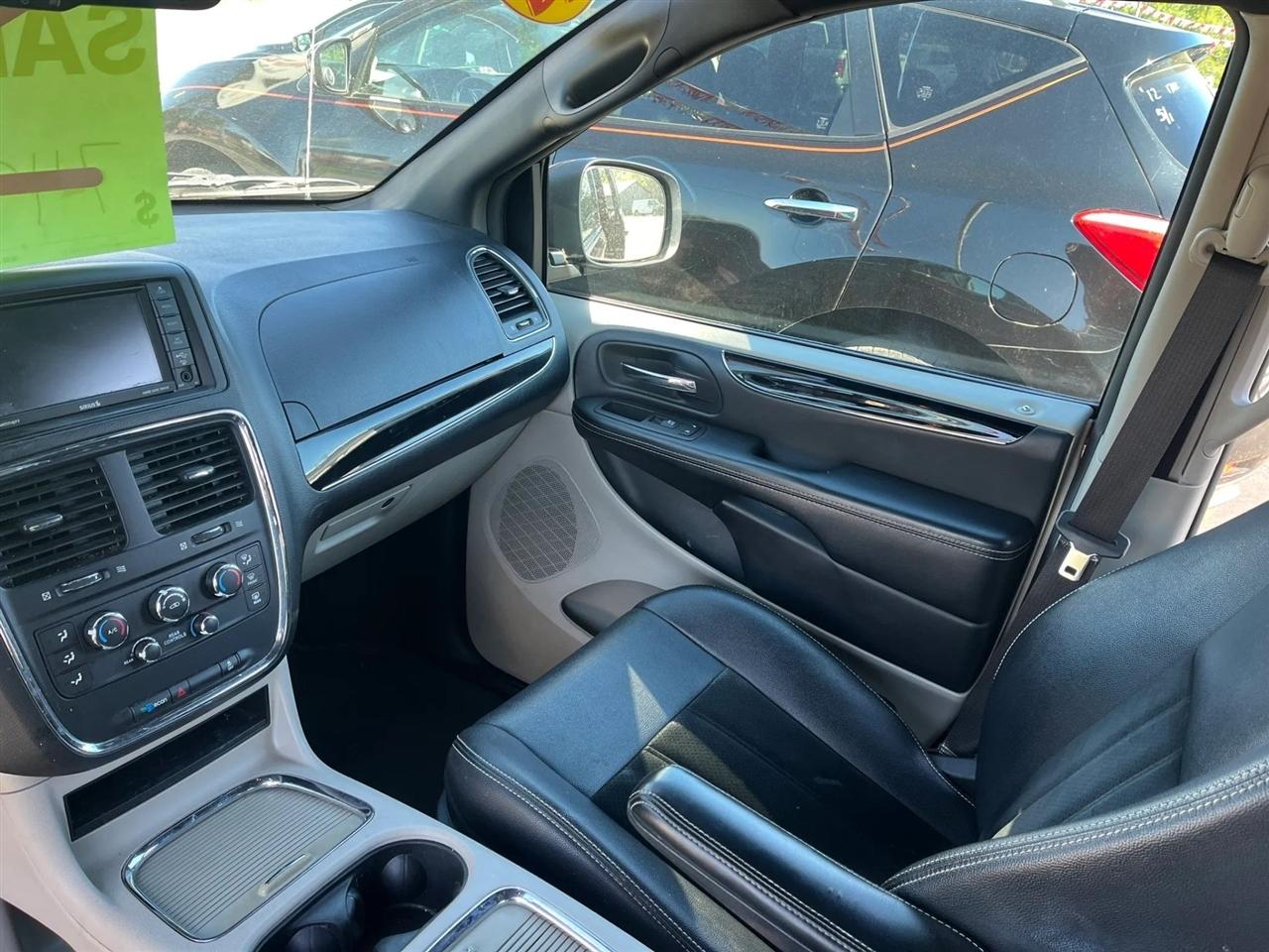 Dodge Grand Caravan  2017