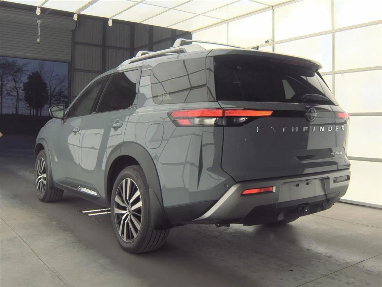 Nissan Pathfinder  2025