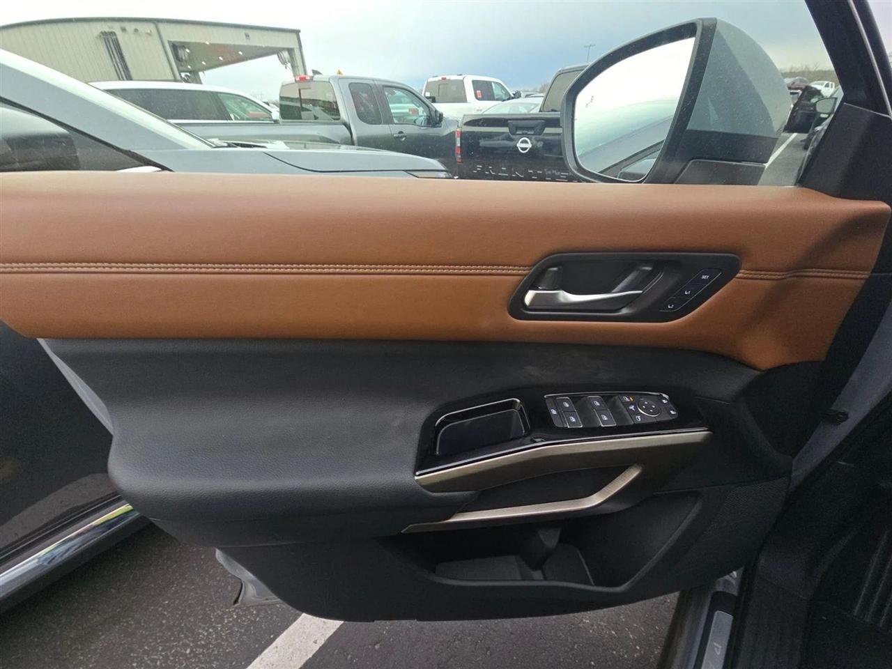 Nissan Pathfinder  2025