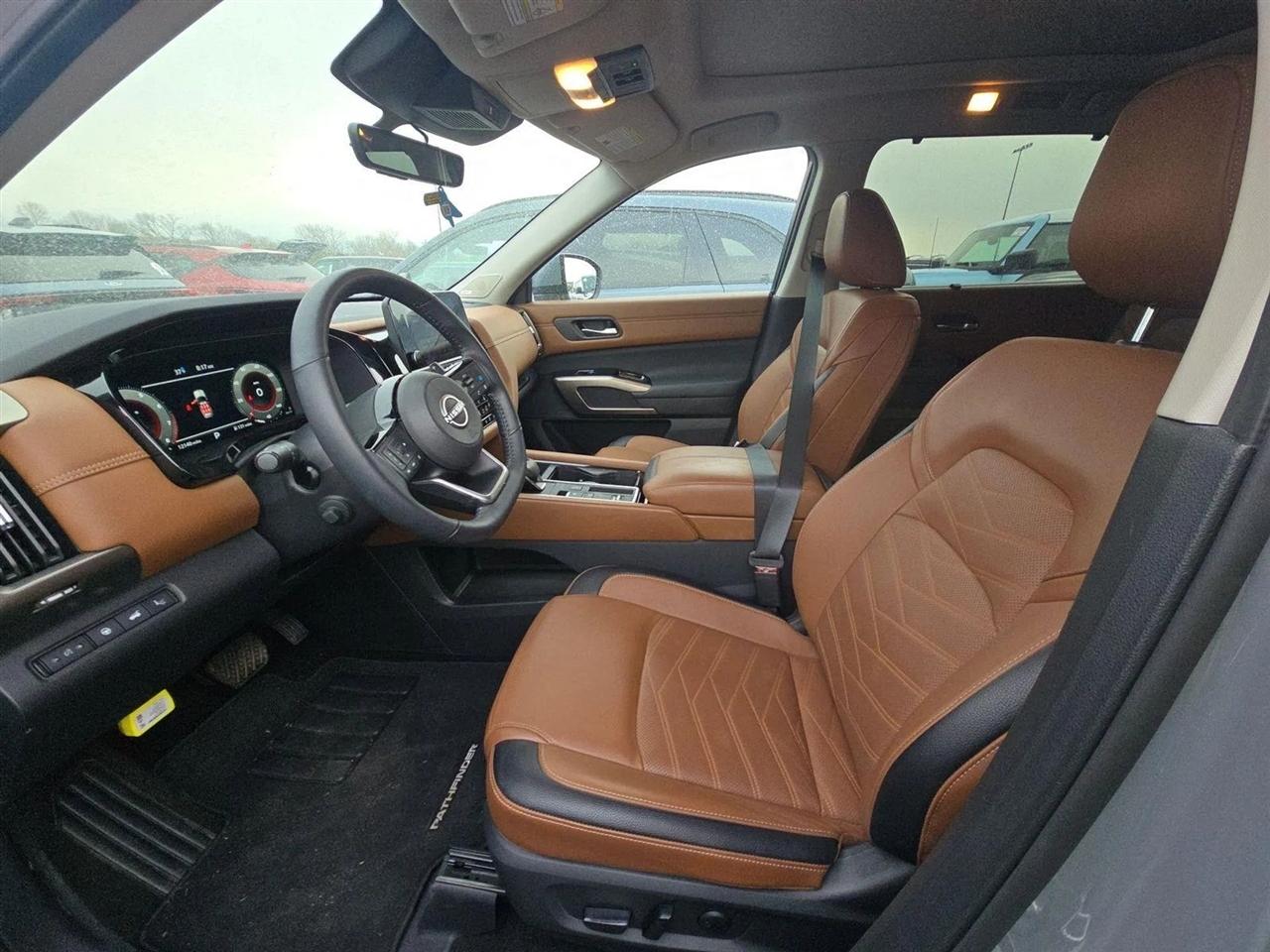 Nissan Pathfinder  2025