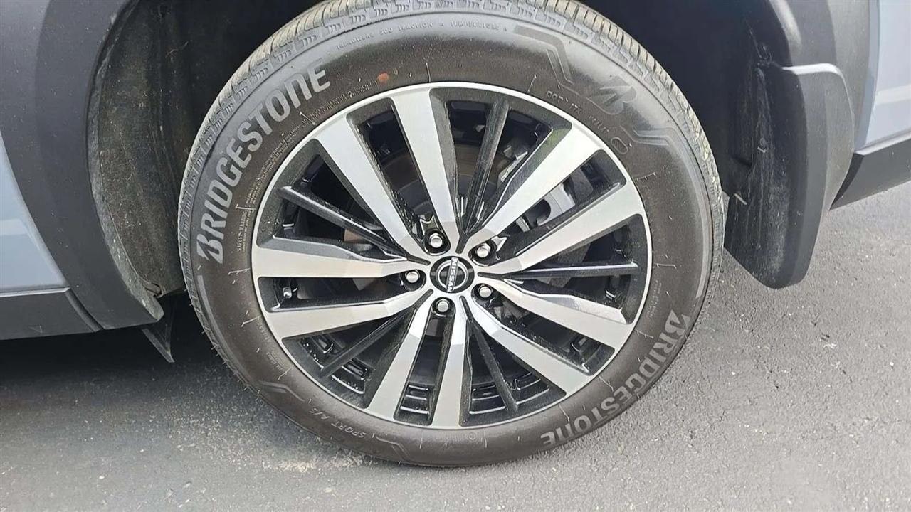 Nissan Pathfinder  2025