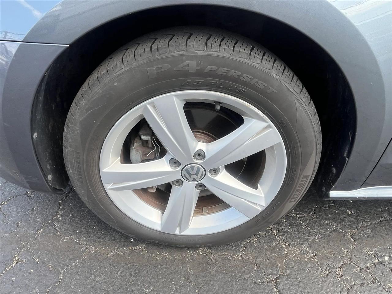 Volkswagen Passat  2015