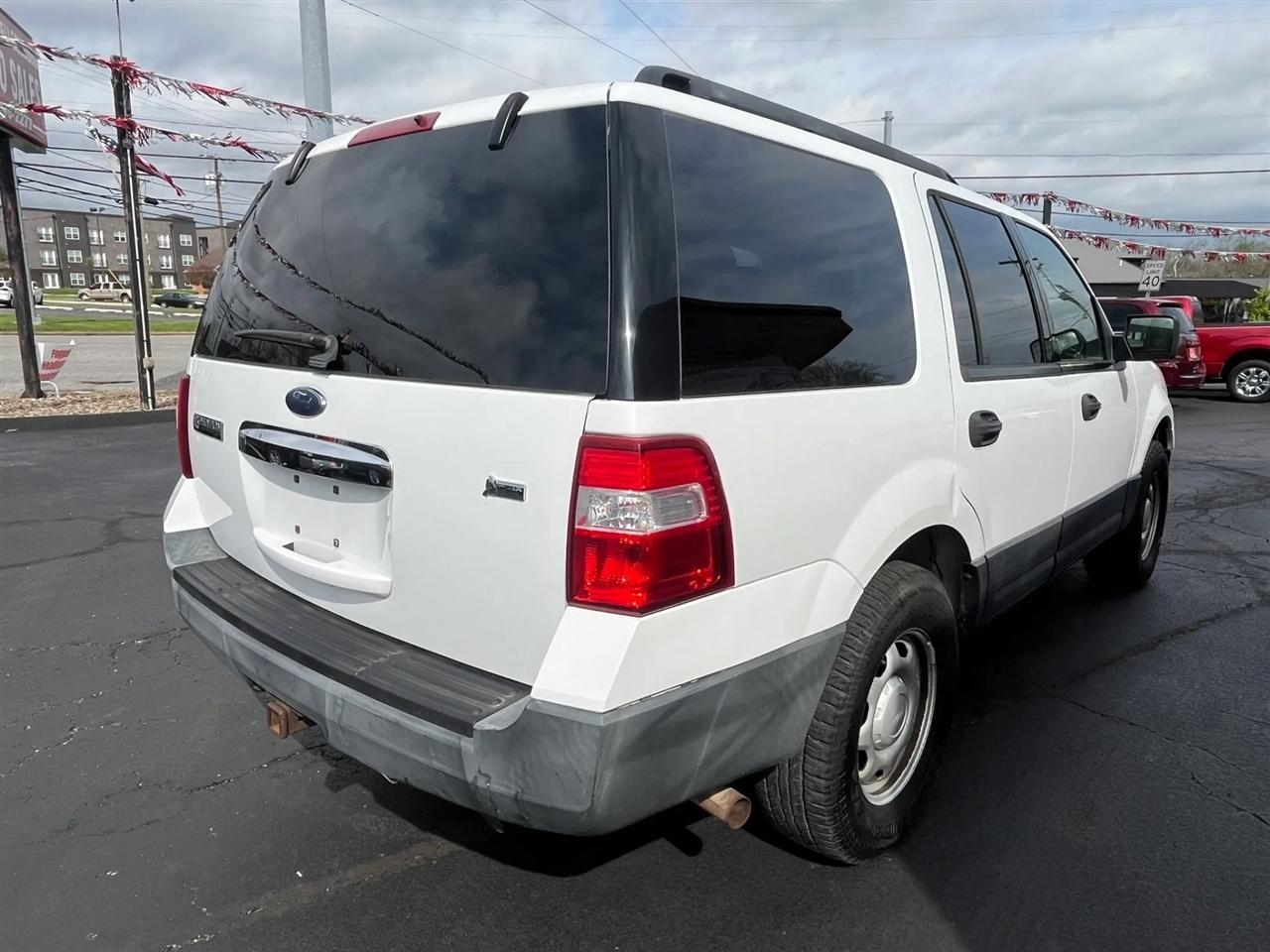 Ford Expedition  2010