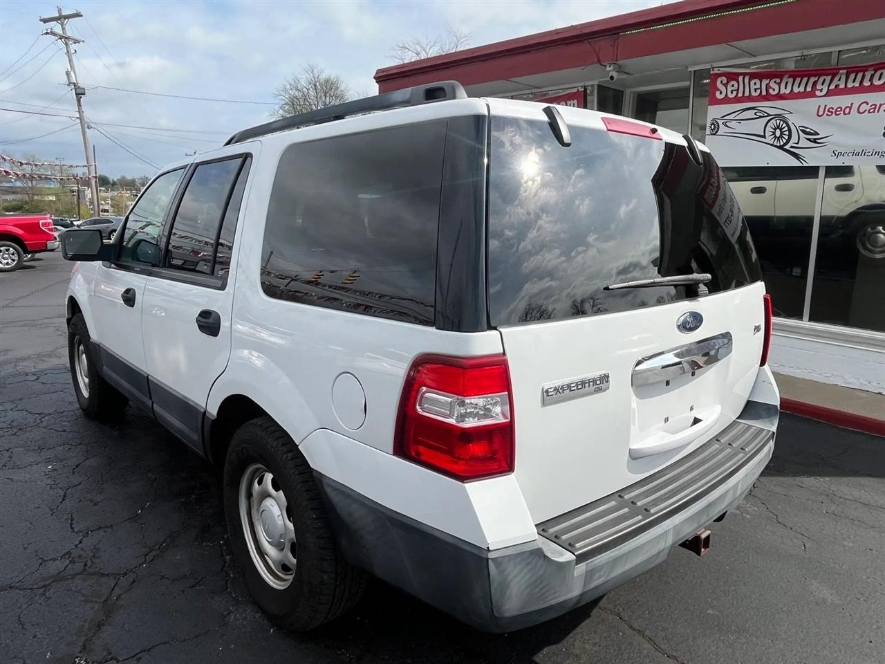 Ford Expedition  2010