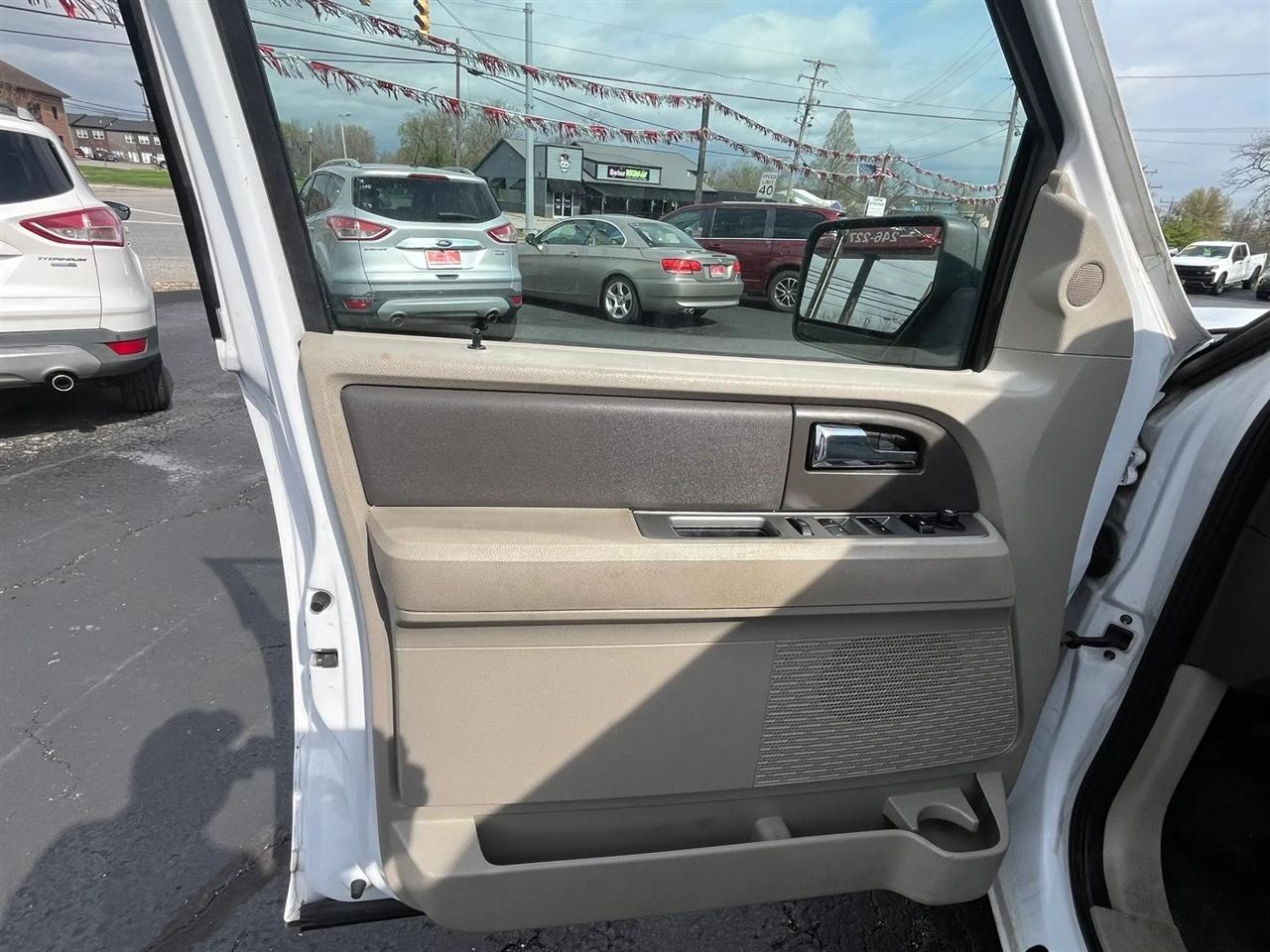 Ford Expedition  2010