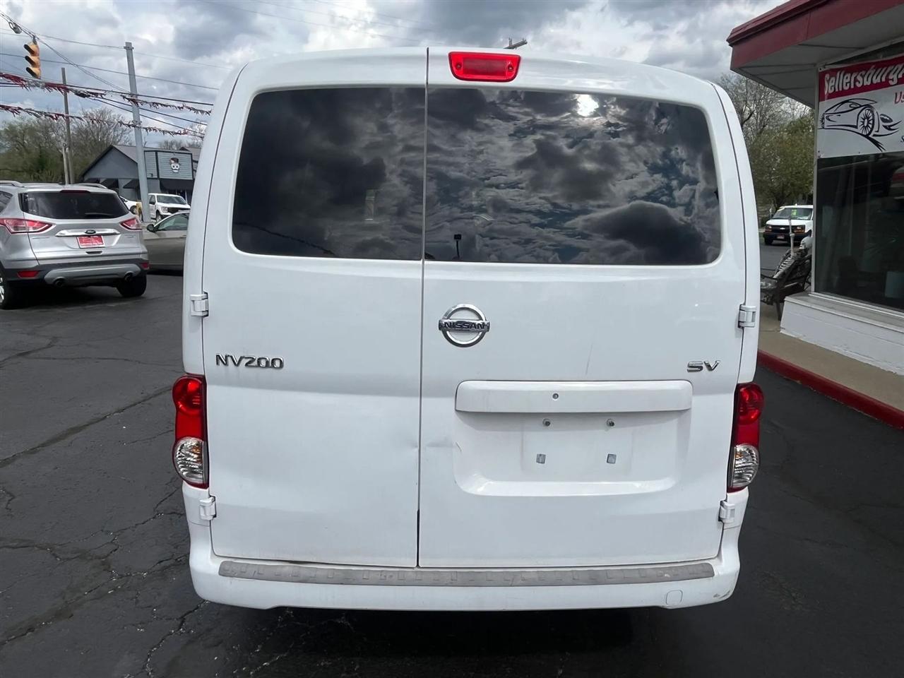 Nissan NV200  2014