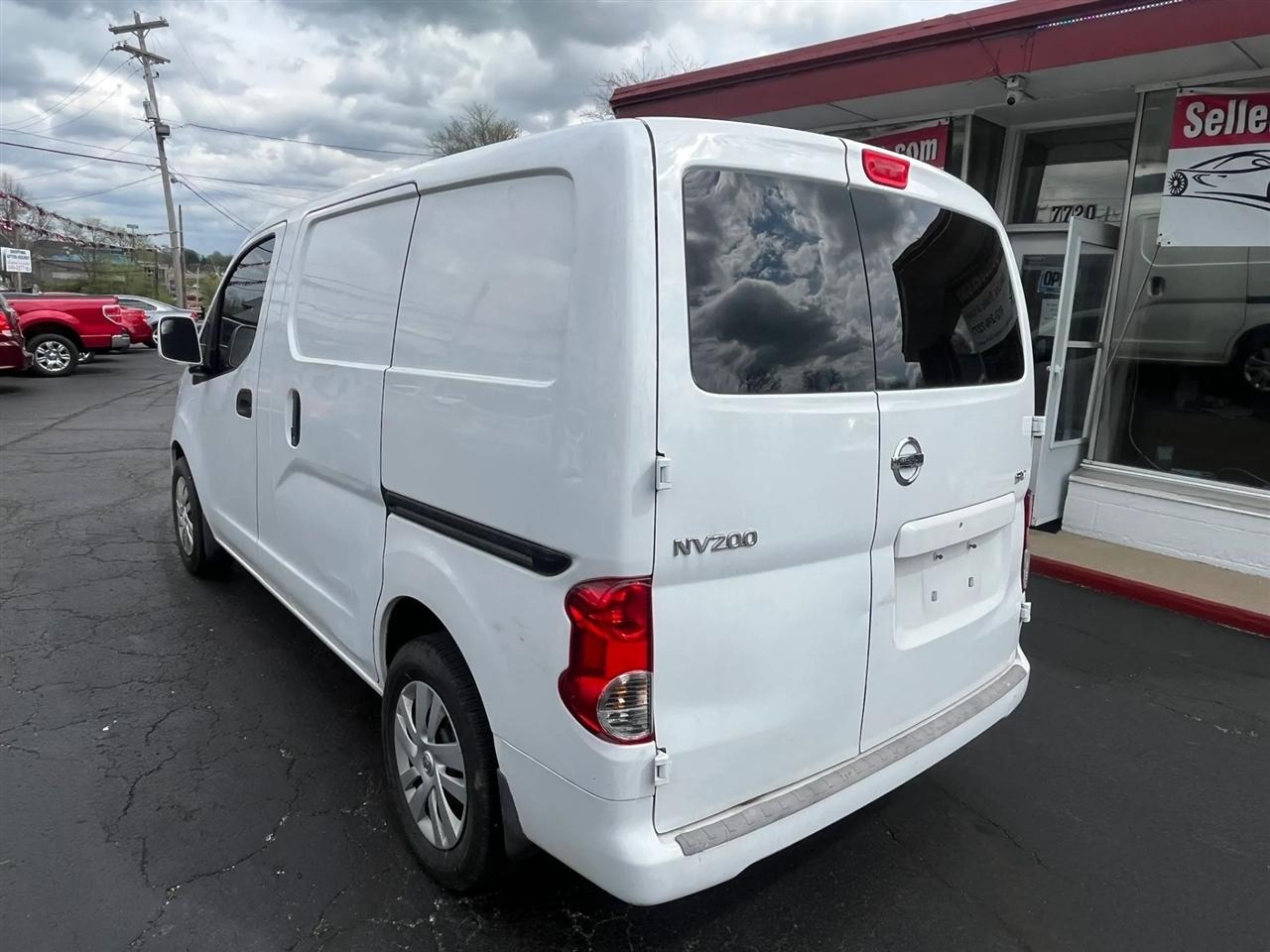 Nissan NV200  2014