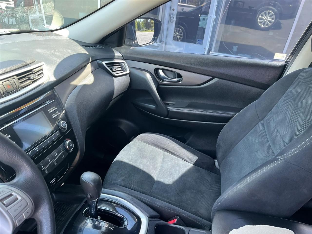 Nissan Rogue  2016