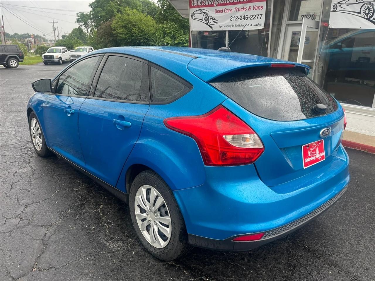 Ford Focus  2012
