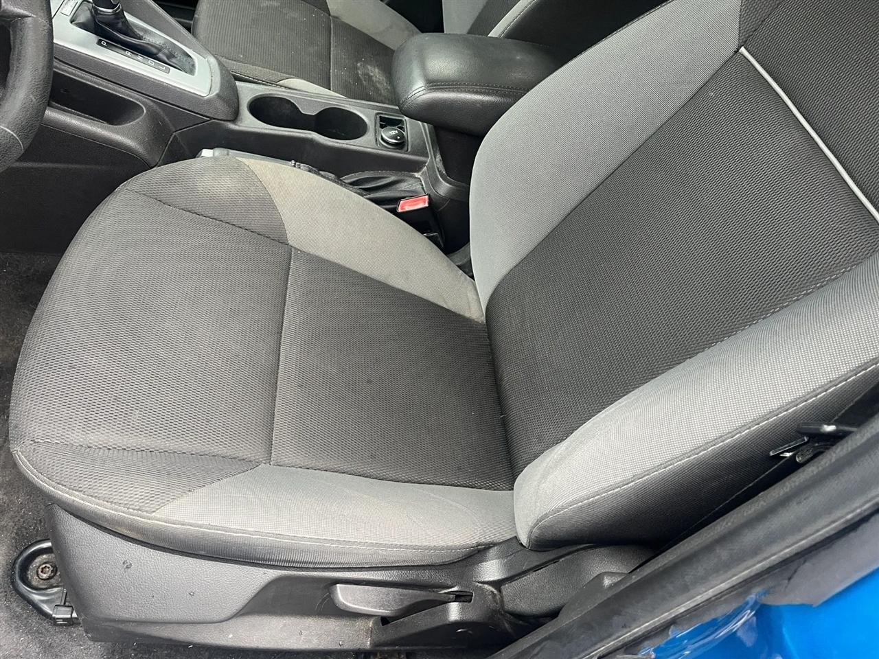 Ford Focus  2012