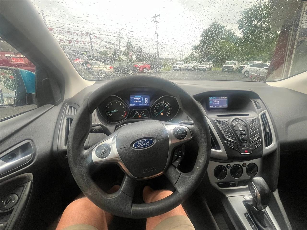 Ford Focus  2012