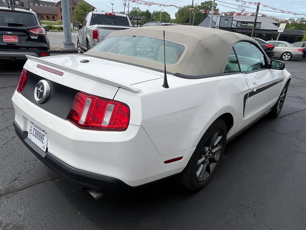 Ford Mustang  2012