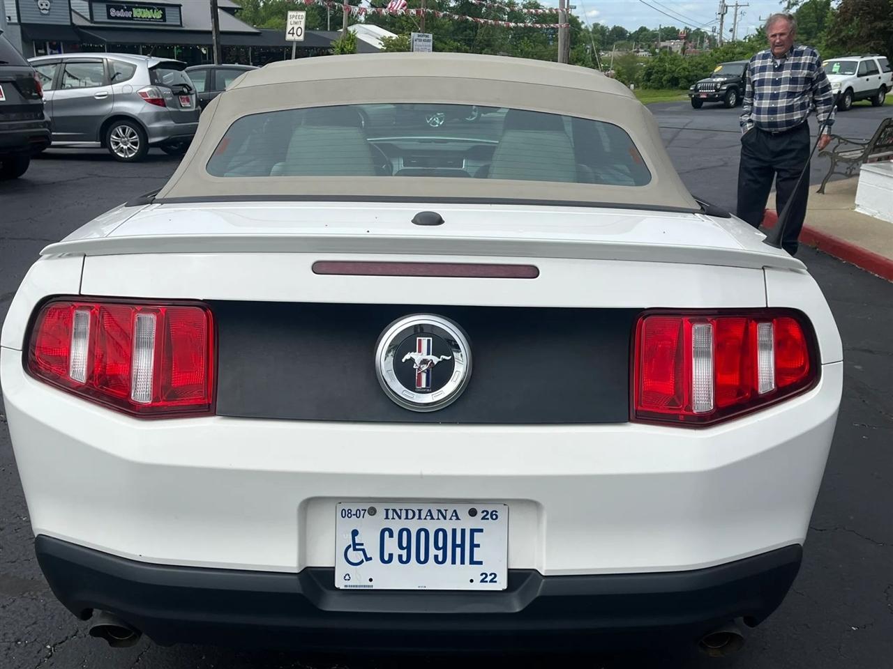 Ford Mustang  2012