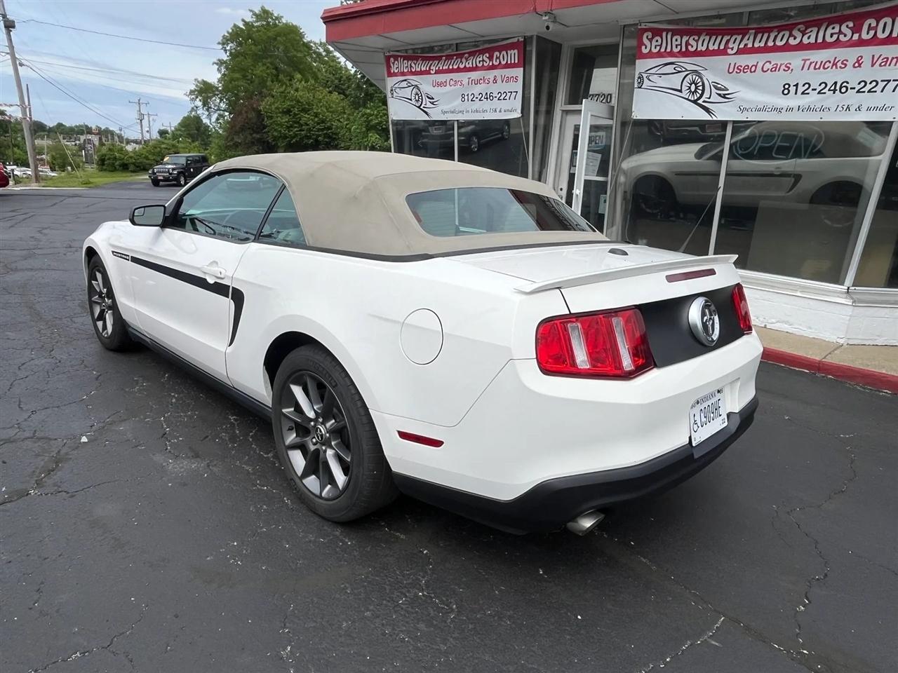 Ford Mustang  2012