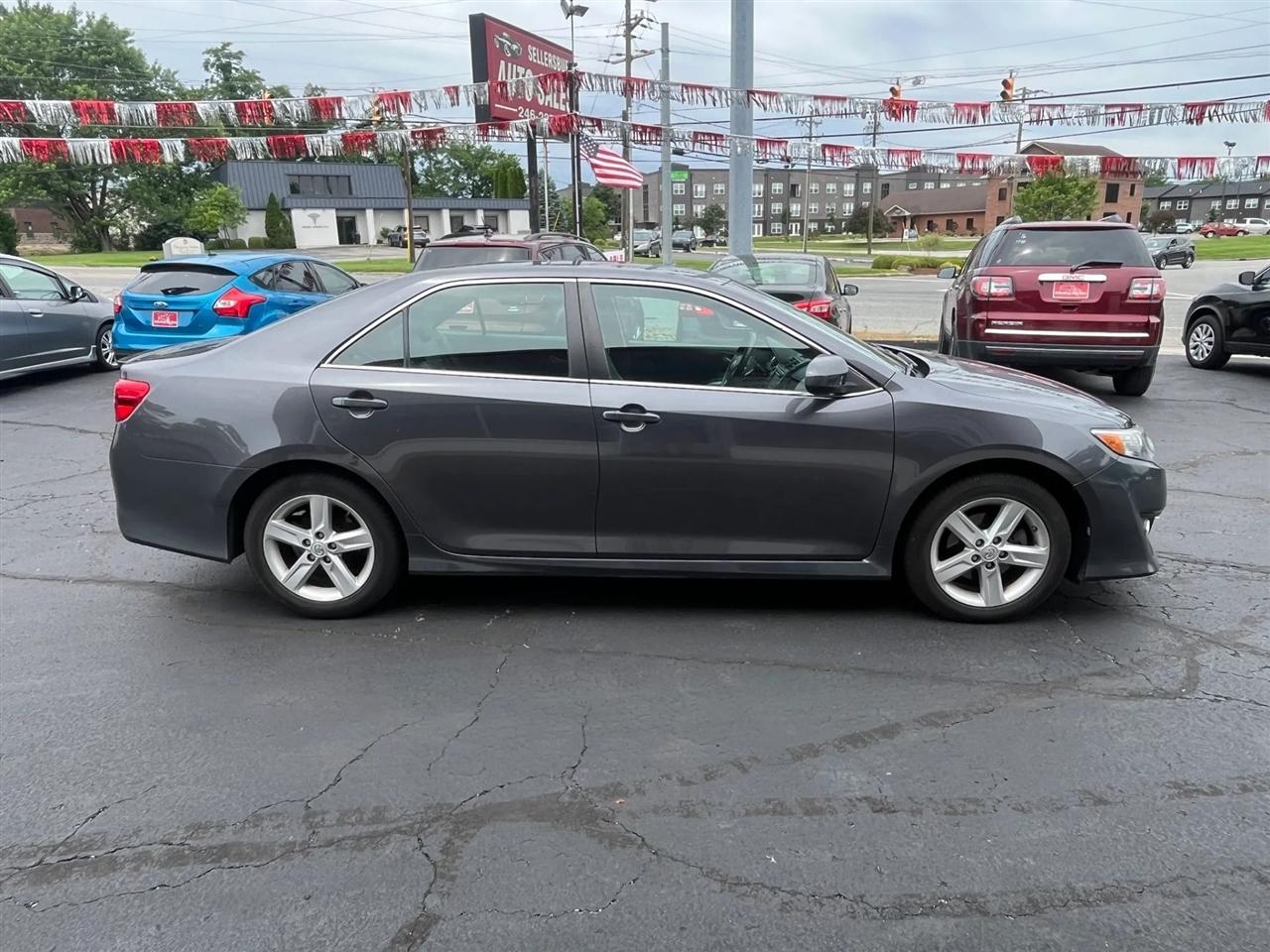 Toyota Camry  2014
