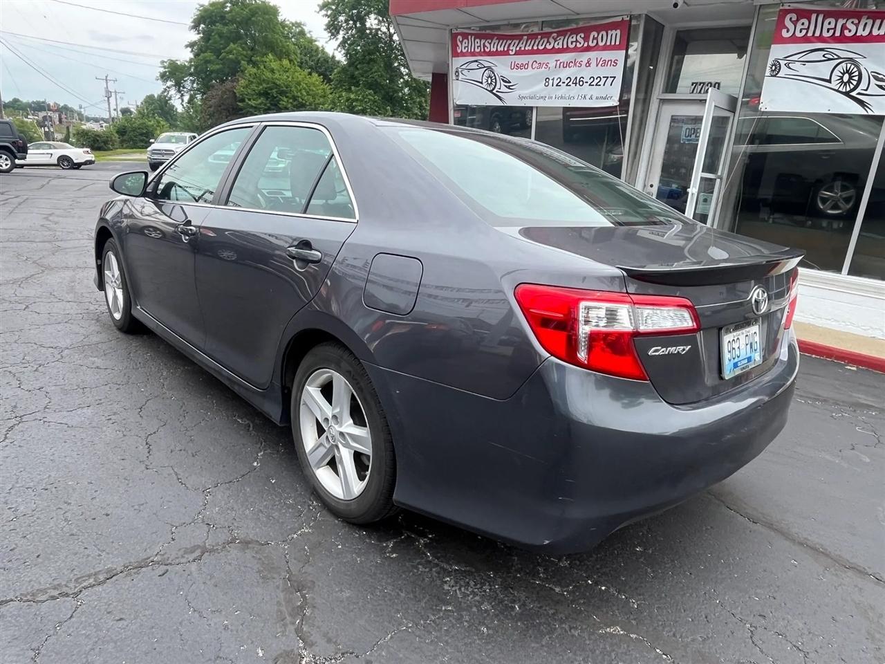 Toyota Camry  2014
