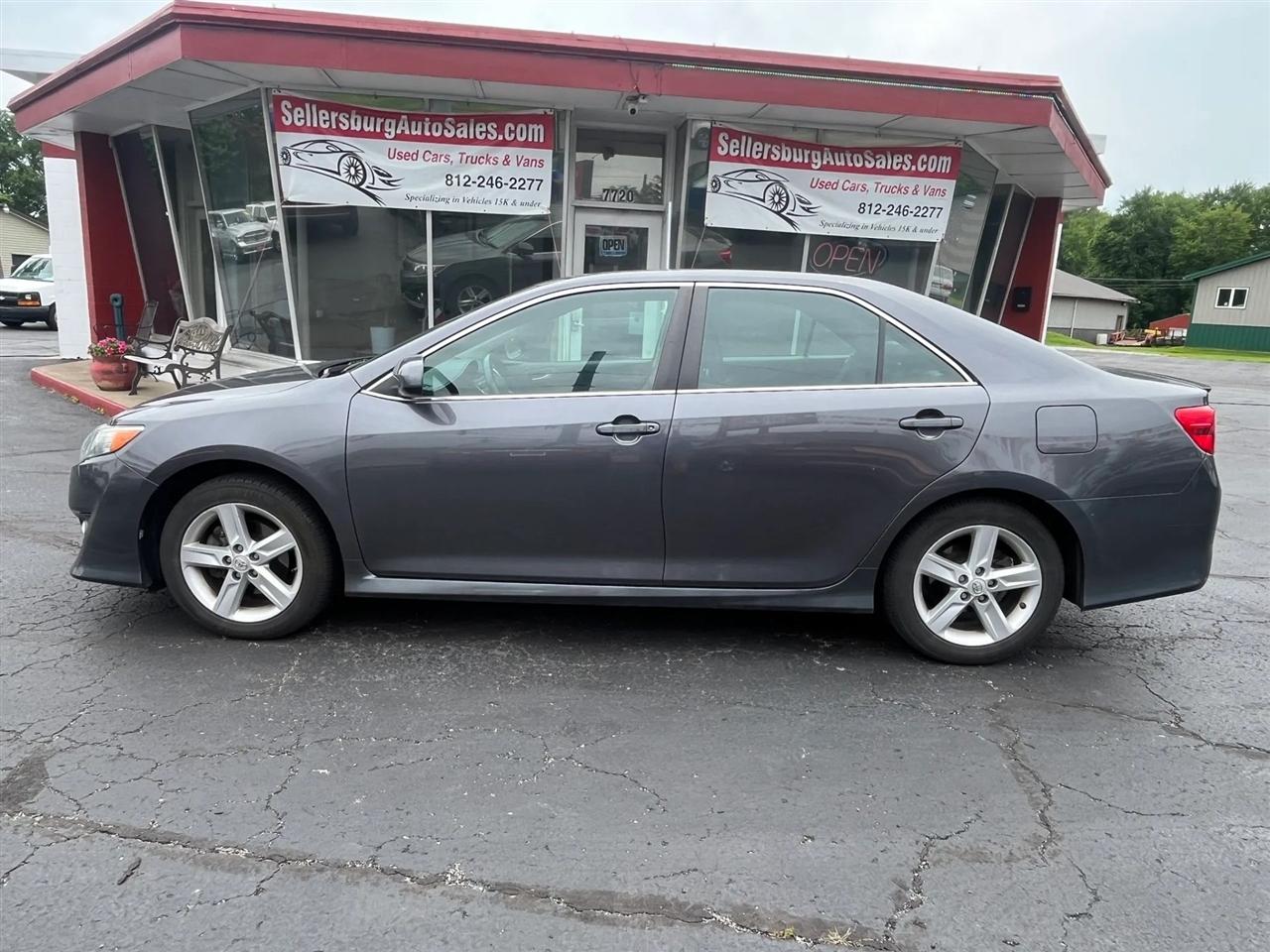 Toyota Camry  2014