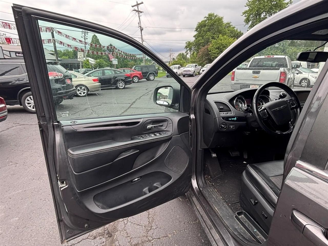 Chrysler Town & Country  2015