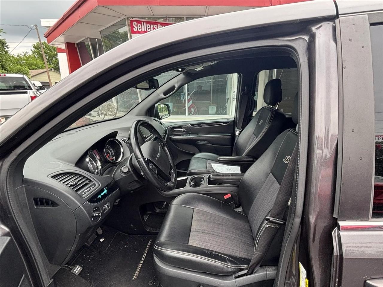 Chrysler Town & Country  2015
