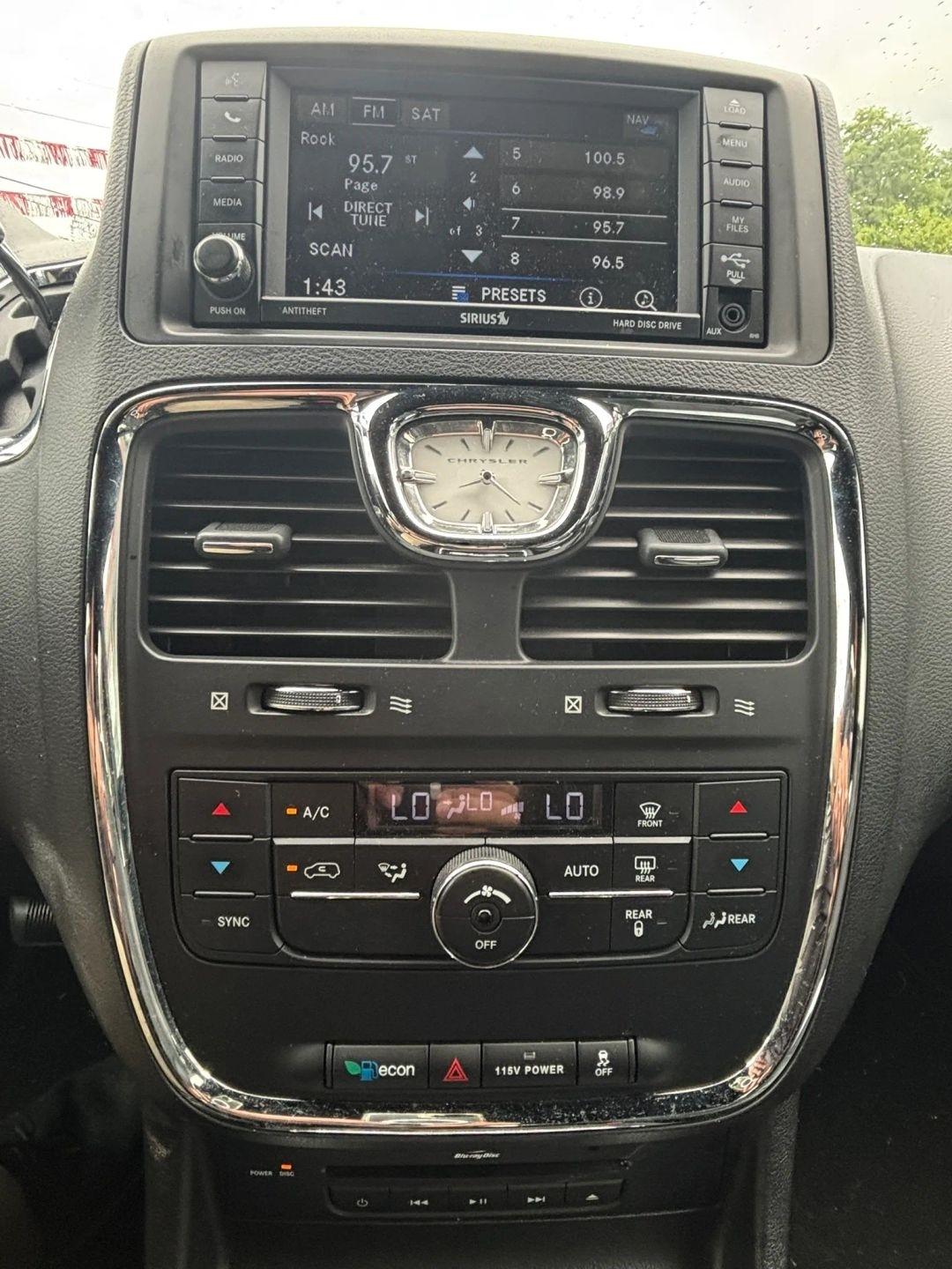 Chrysler Town & Country  2015