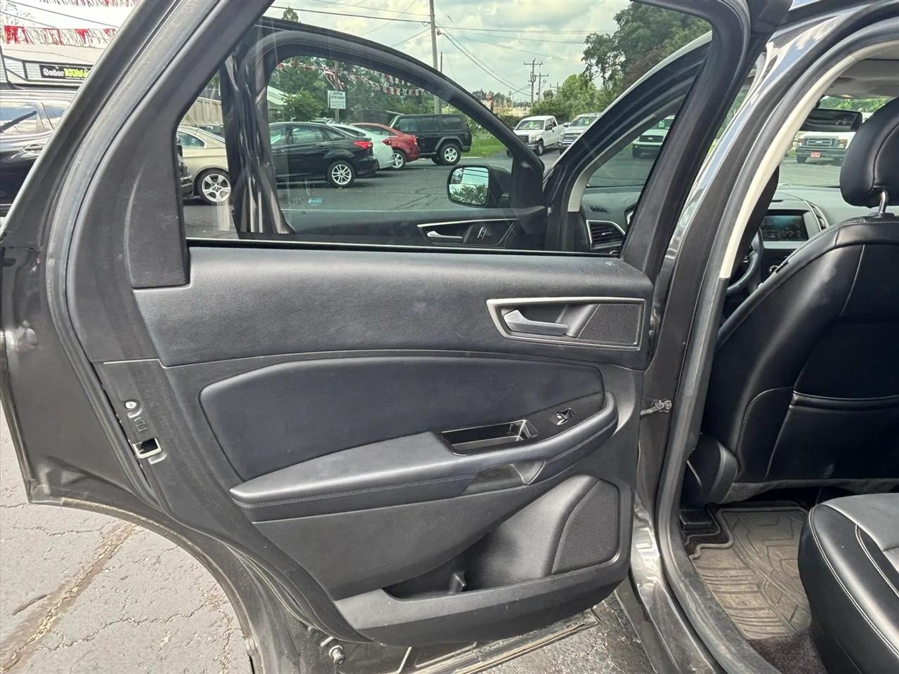 Ford Edge  2015