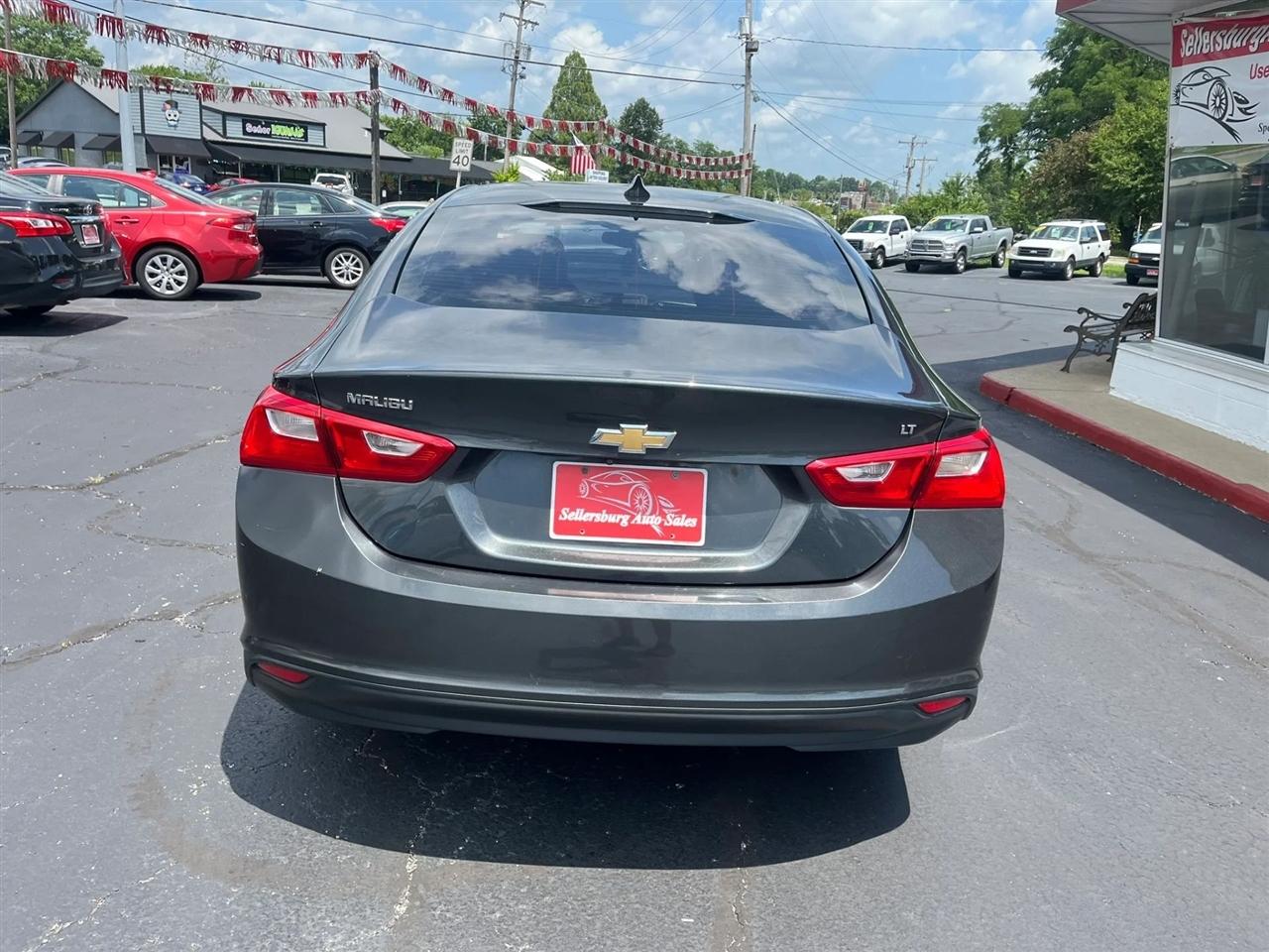 Chevrolet Malibu  2018
