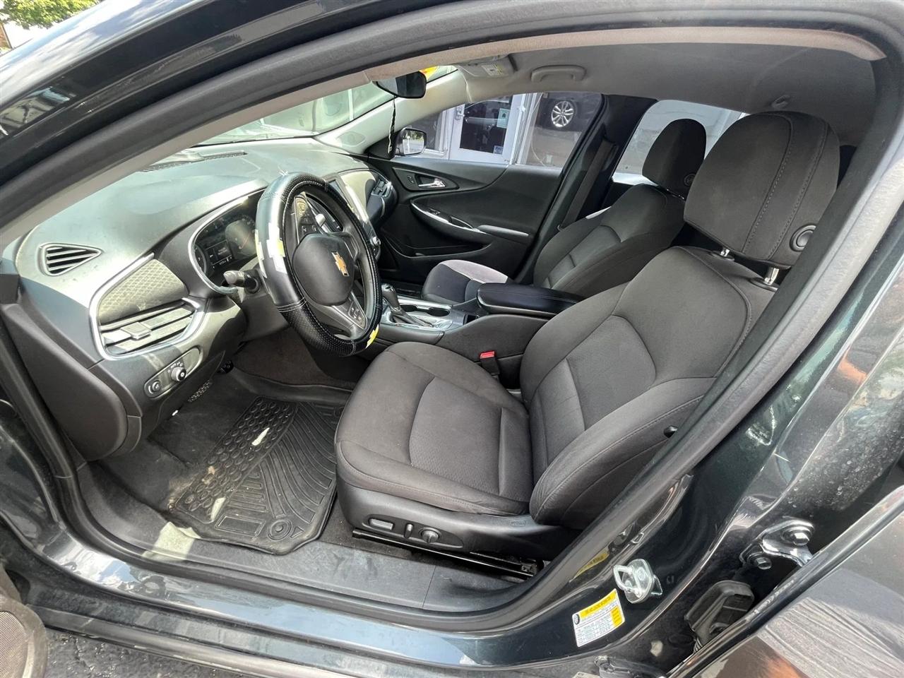 Chevrolet Malibu  2018