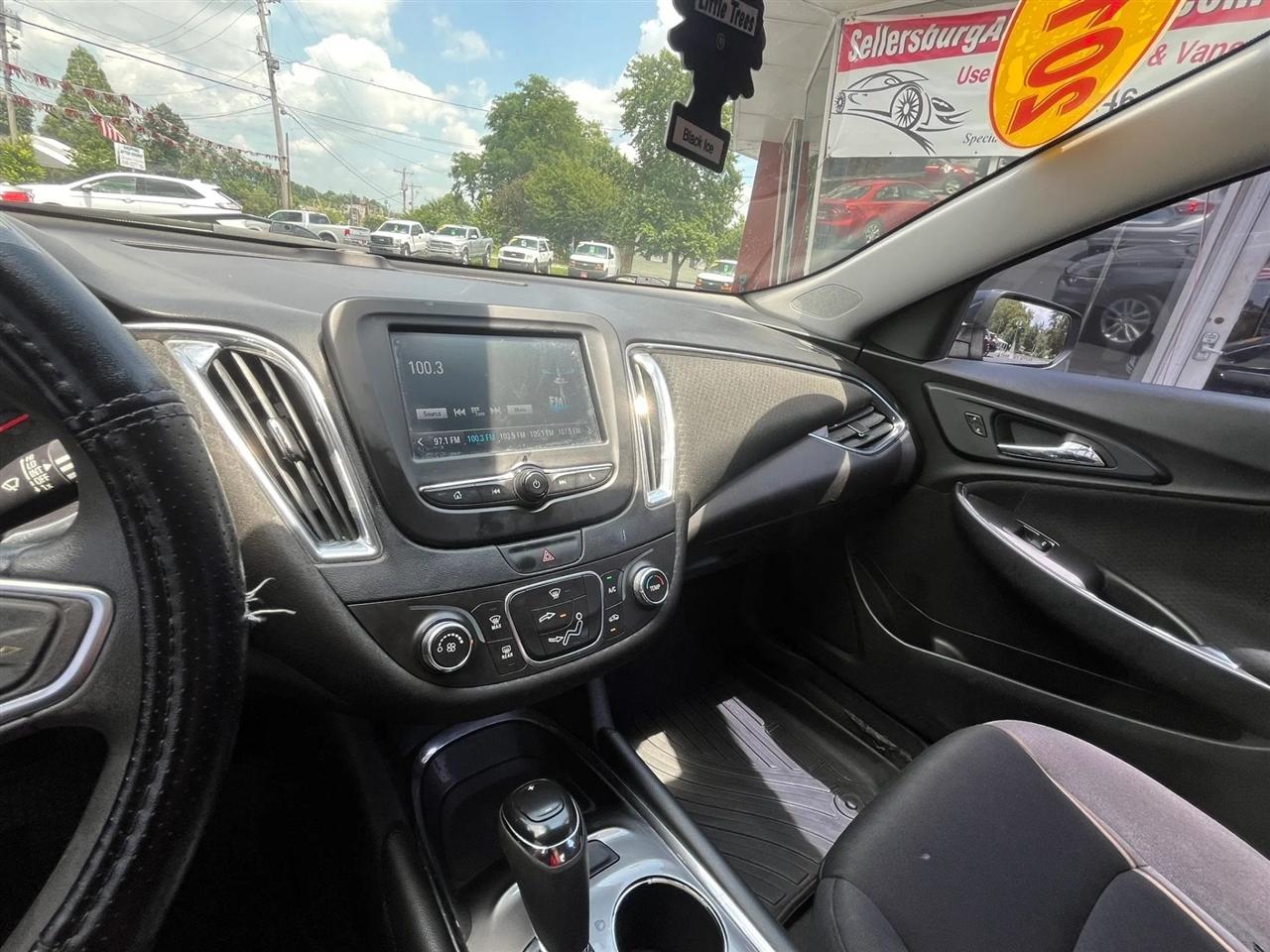 Chevrolet Malibu  2018