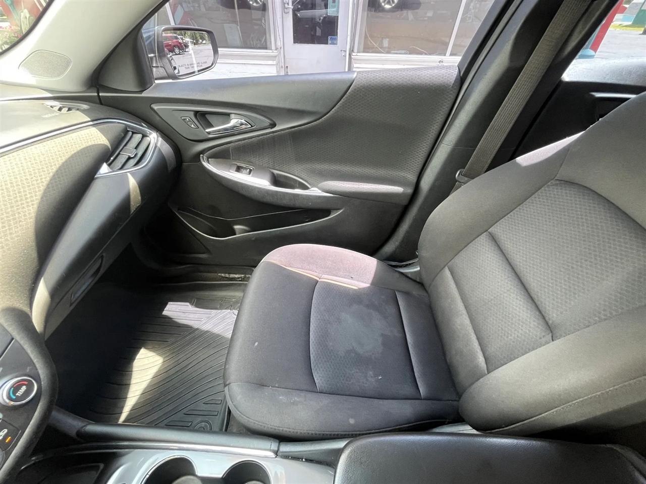 Chevrolet Malibu  2018