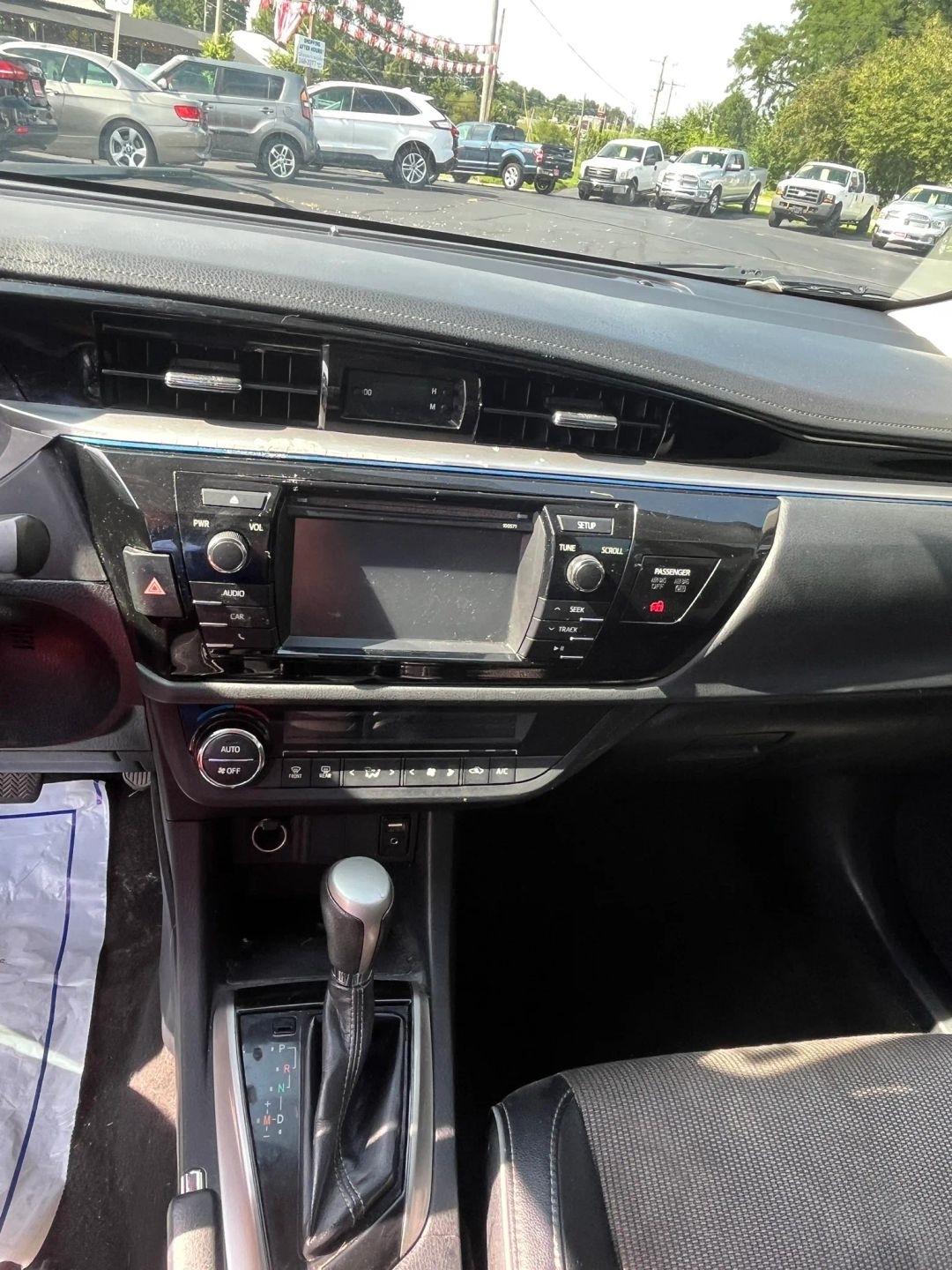 Toyota Corolla  2016