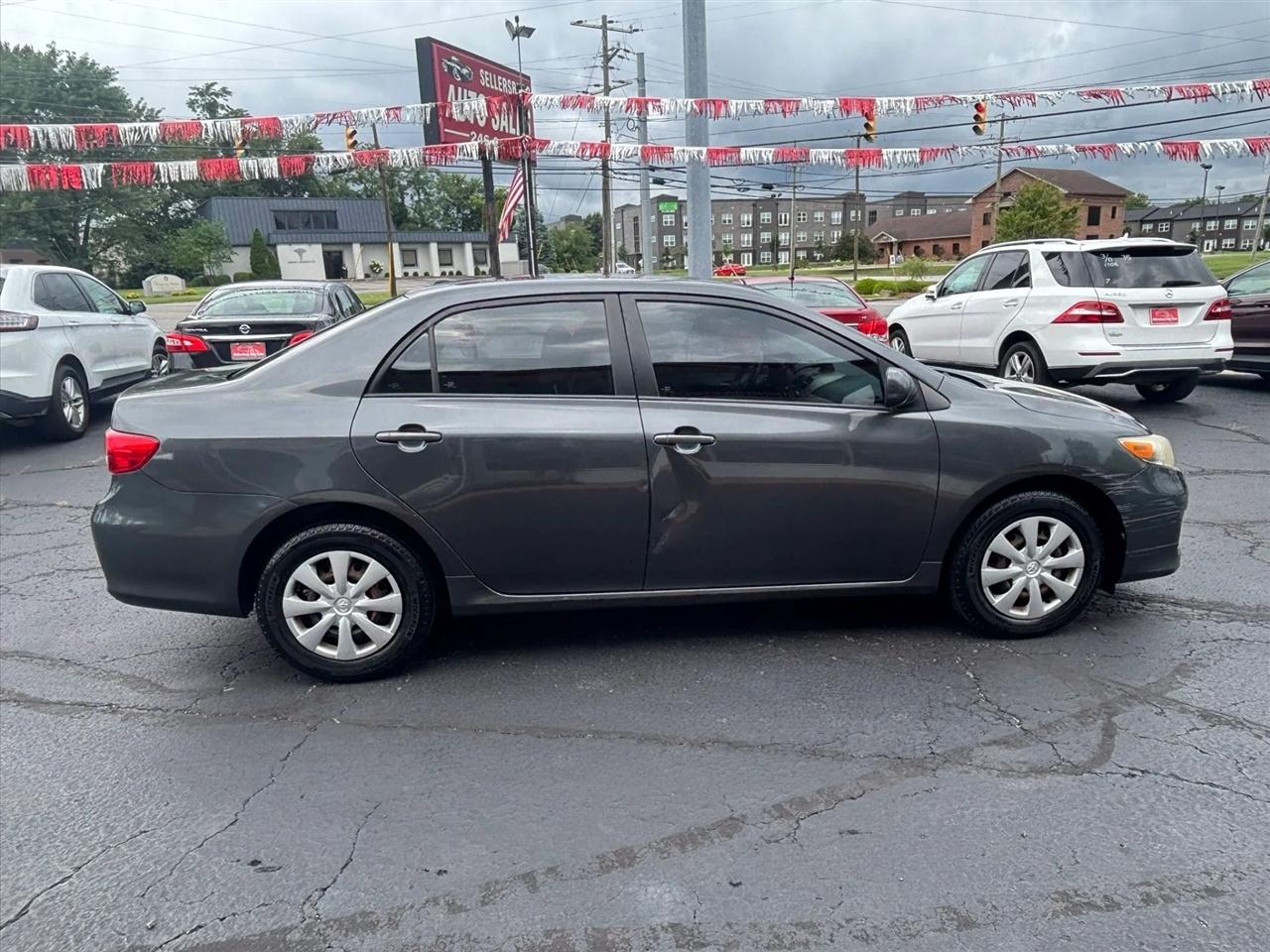Toyota Corolla  2011