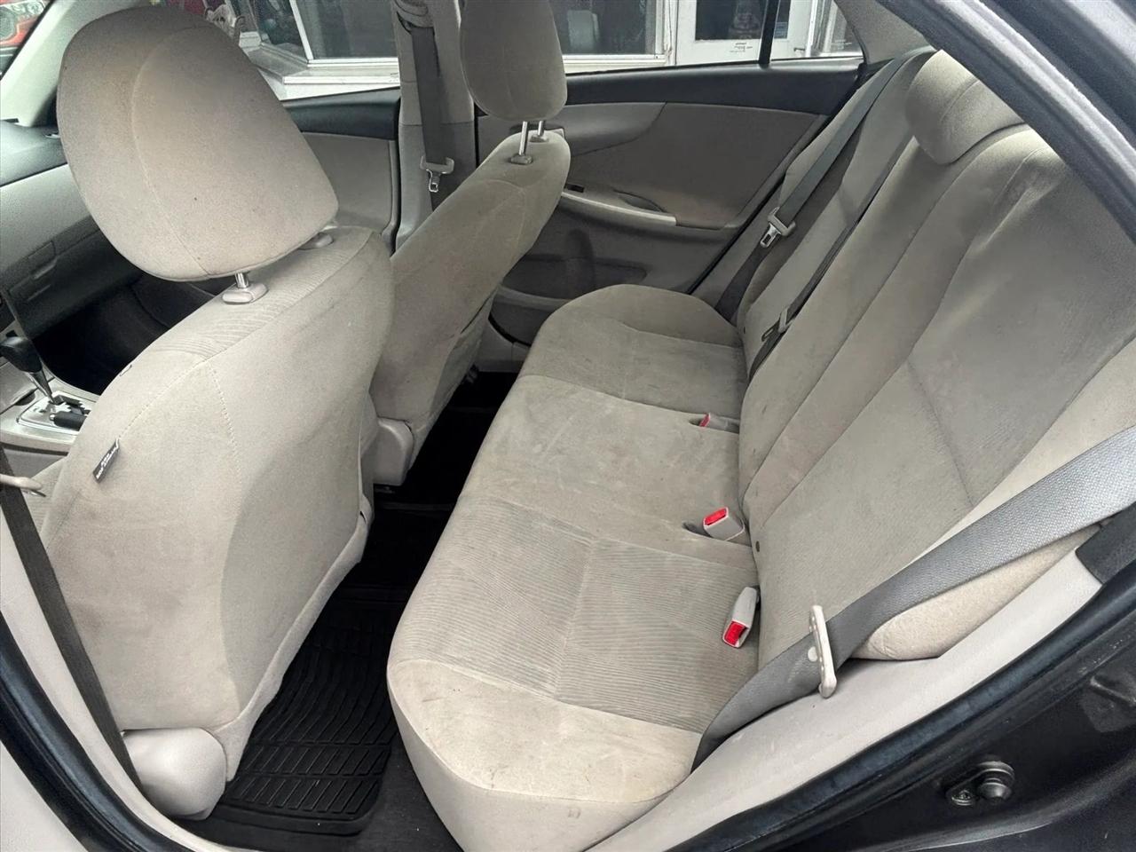 Toyota Corolla  2011