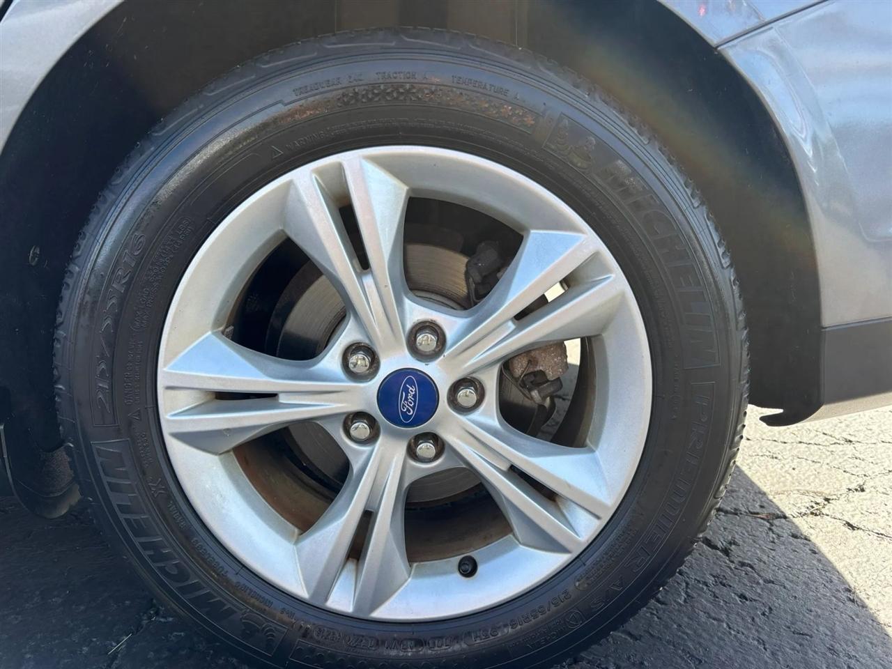 Ford Focus  2012