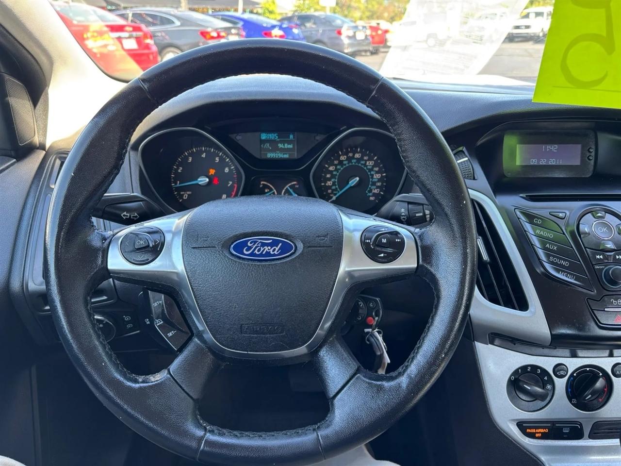 Ford Focus  2012