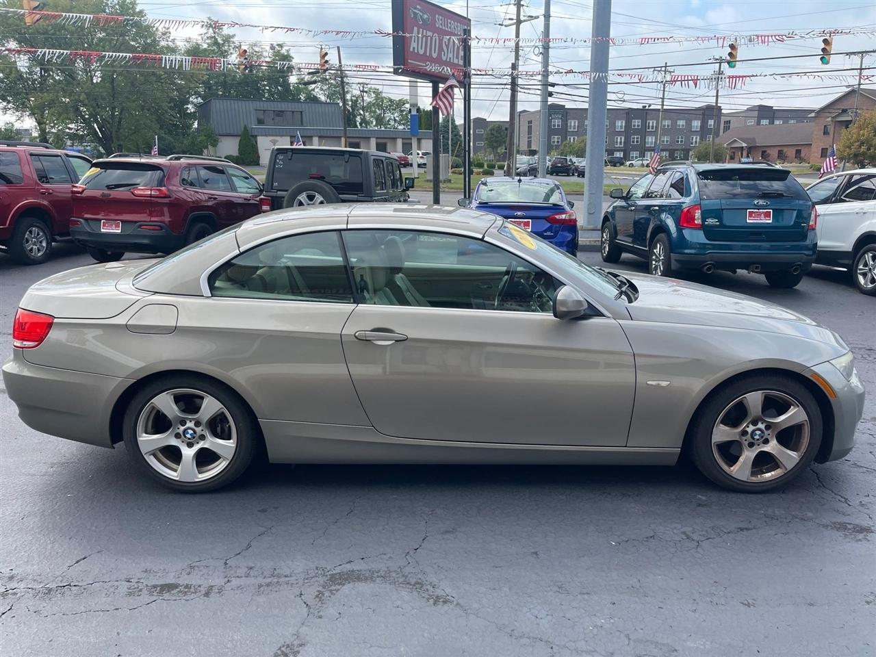 BMW 3-Series  2010