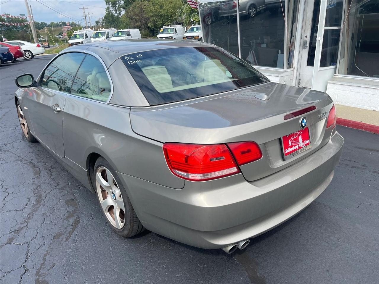 BMW 3-Series  2010