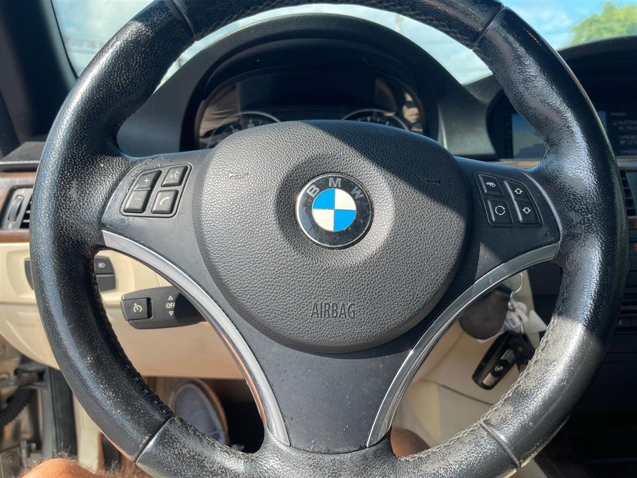BMW 3-Series  2010