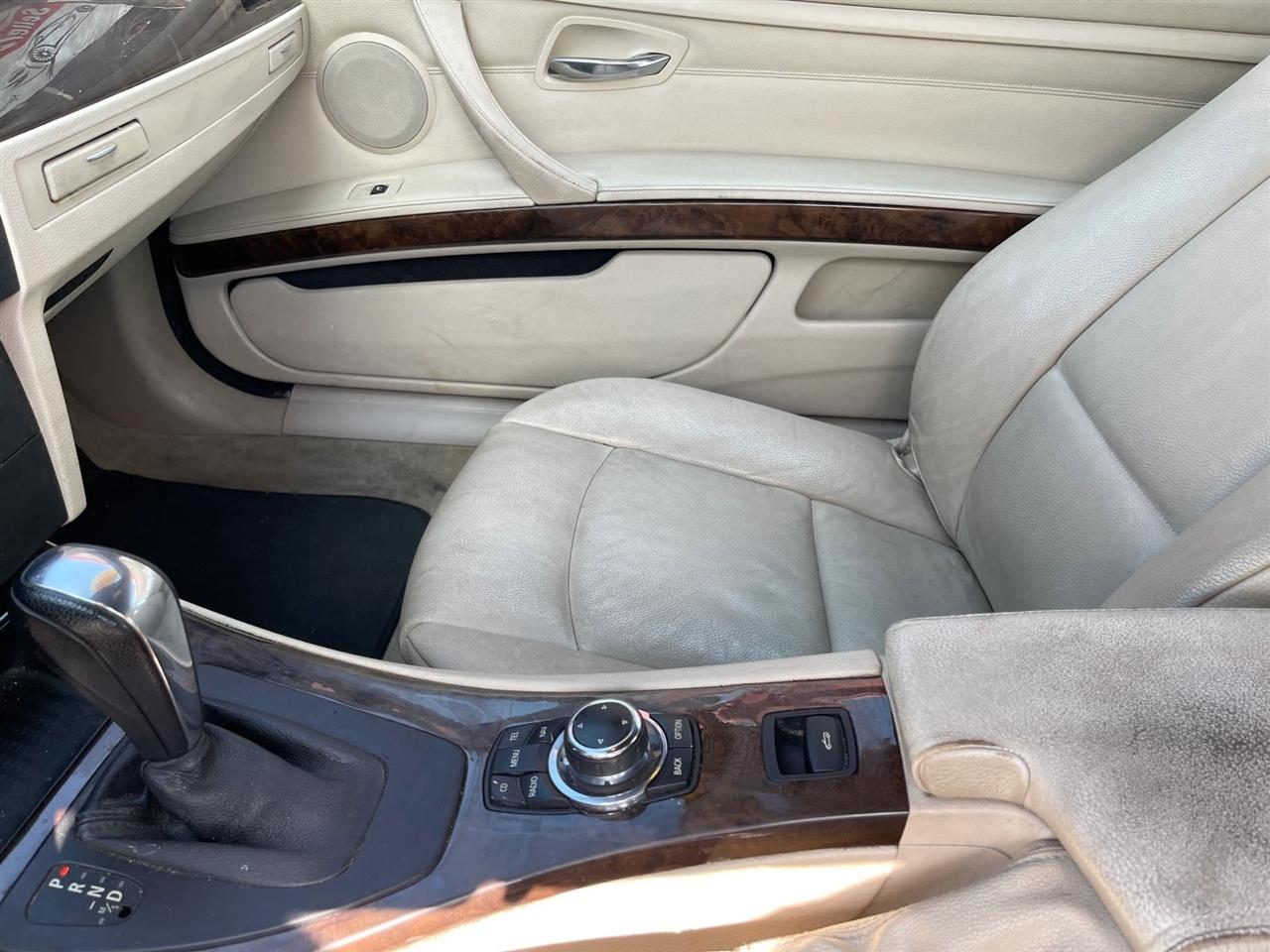 BMW 3-Series  2010